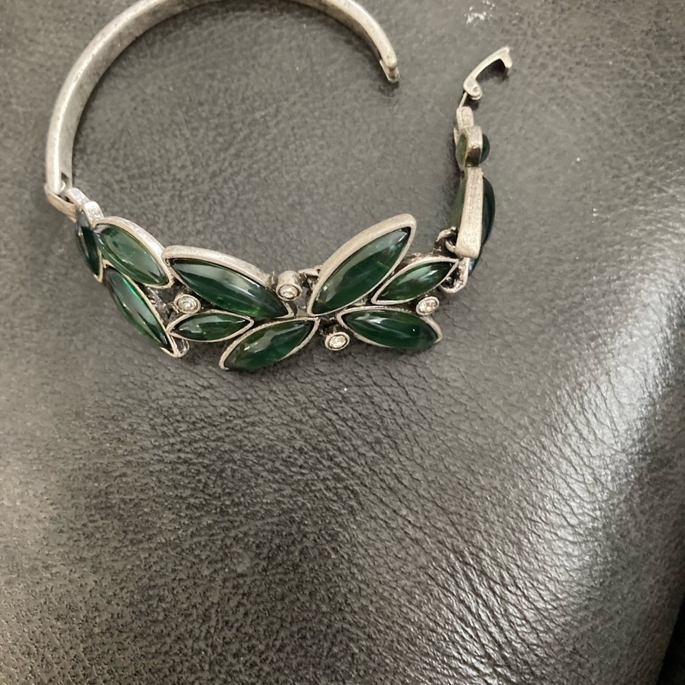 MAKE AN OFFER Vintage stone bracelet